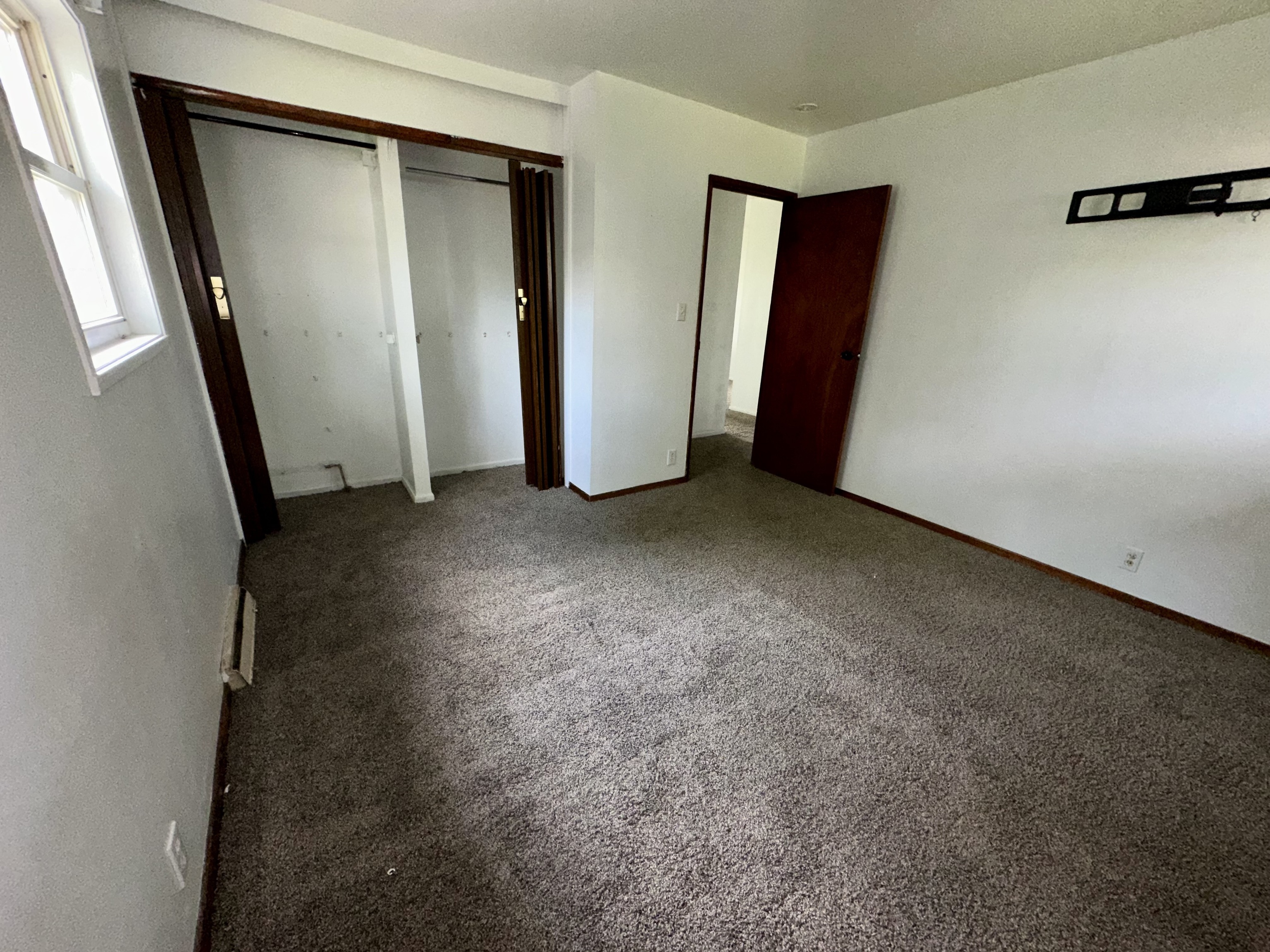 218 Eastman Road Chesterfield, IN 46017 - Photo 10 of 19