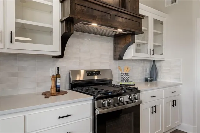 $689,950 | 19477 West 114th Terrace, Olathe, KS 66061