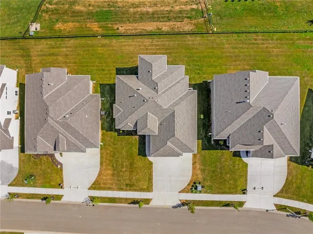 $689,950 | 19477 West 114th Terrace, Olathe, KS 66061