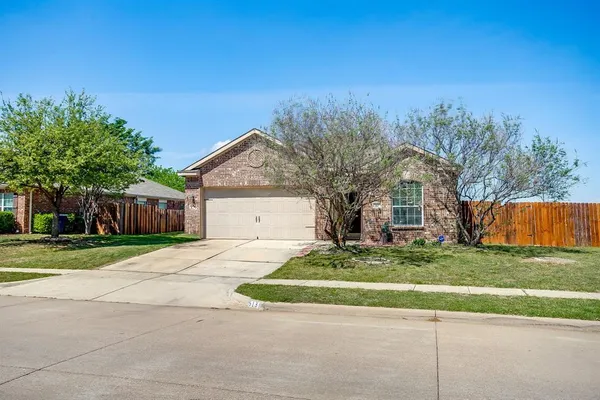 $284,900 | 513 Bailer Drive, Crowley, TX 76036