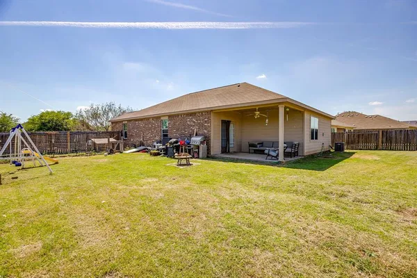 $284,900 | 513 Bailer Drive, Crowley, TX 76036
