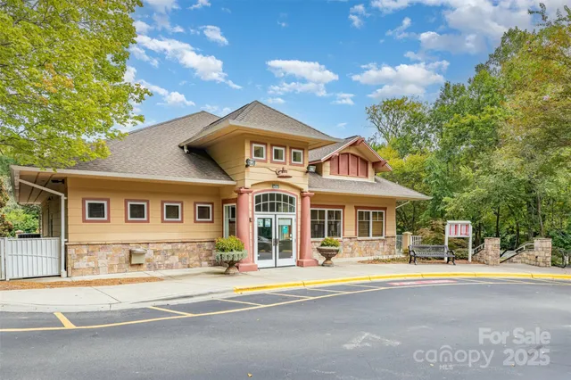 $359,900 | 5955 Pale Moss Lane, Charlotte, NC 28269