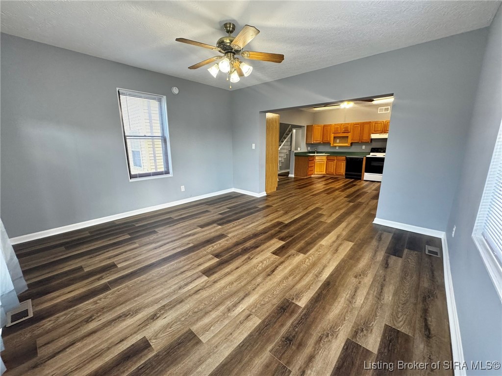 1922 Division Street New Albany, IN 47150 - Photo 12 of 35