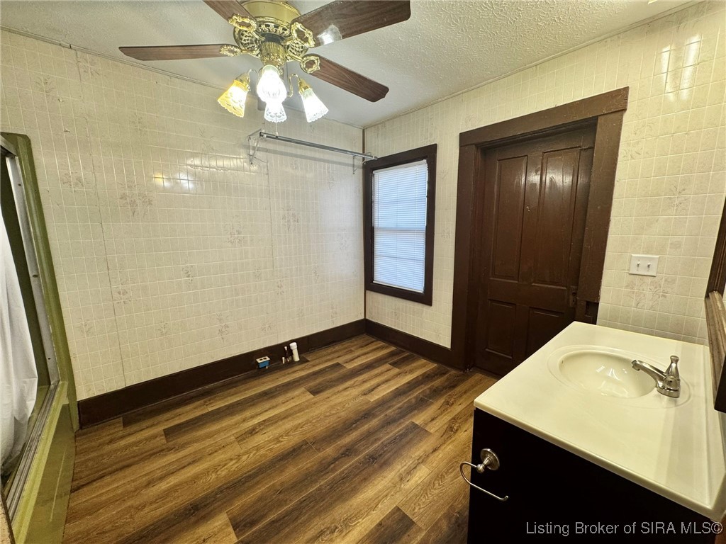 1922 Division Street New Albany, IN 47150 - Photo 22 of 35