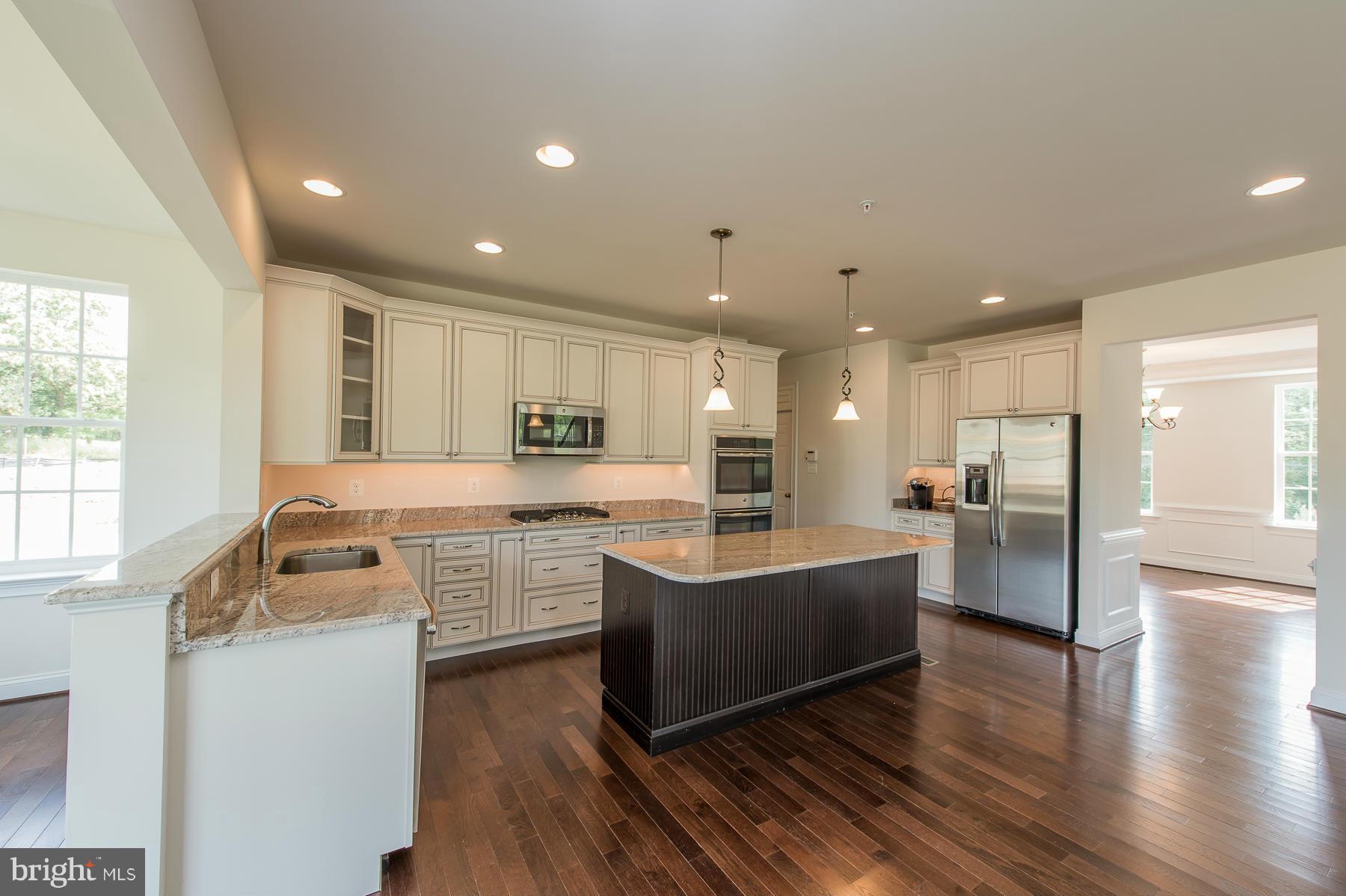 5753 Landing Road Elkridge, MD 21075 - Photo 11 of 30 Kitchen