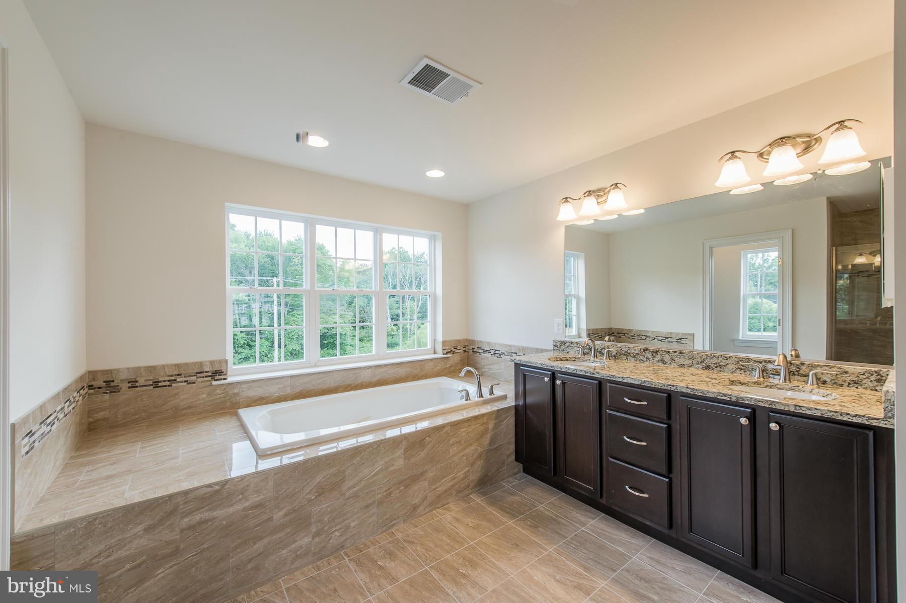 5753 Landing Road Elkridge, MD 21075 - Photo 19 of 30 Bath (Master)