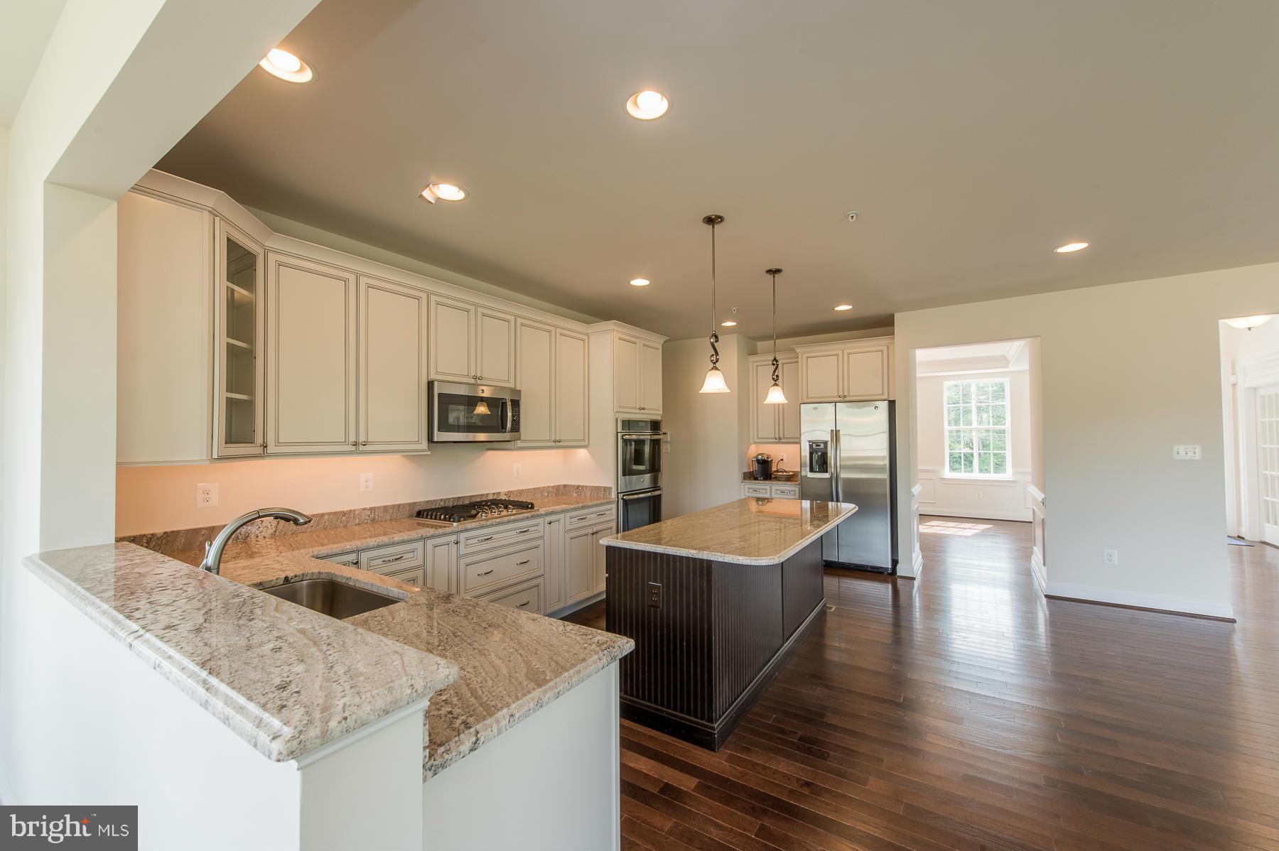 5753 Landing Road Elkridge, MD 21075 - Photo 10 of 30 Kitchen