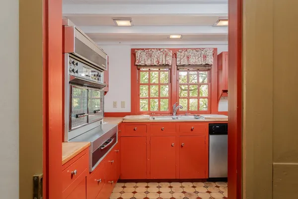 $550,000 | 145 Fort Defiance Road, Fort Defiance, VA 24437