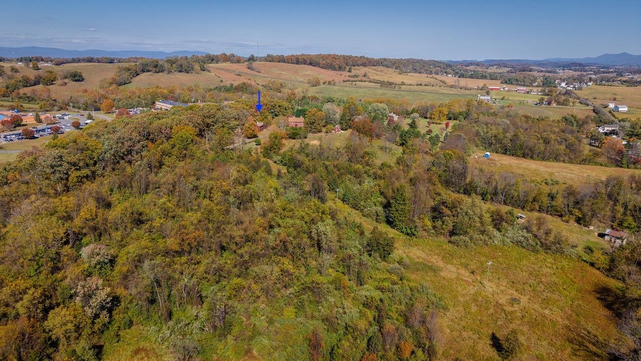 145 Fort Defiance Road Fort Defiance, VA 24437 - Photo 52 of 70 a view of city and mountain