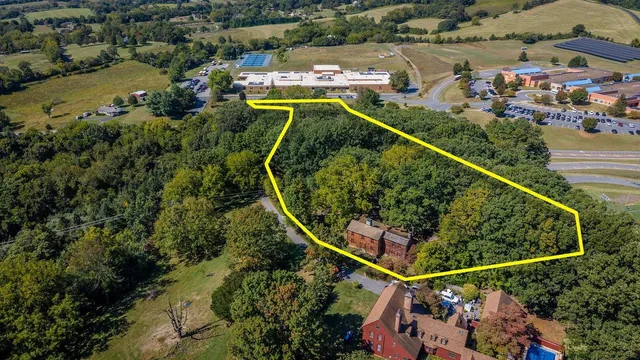 $645,000 | 145 Fort Defiance Road, Fort Defiance, VA 24437