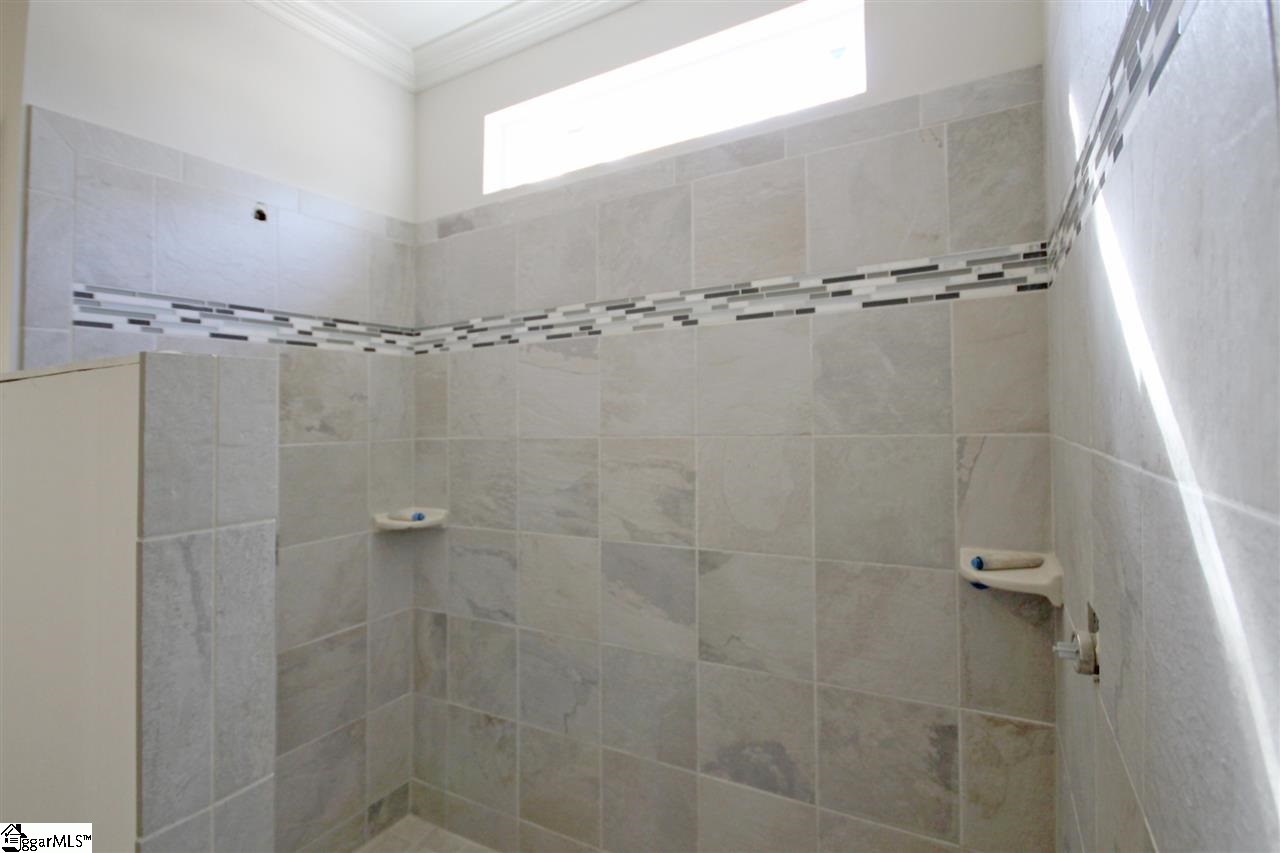 2610 Holiday Road Greer, SC 29651 - Photo 18 of 36