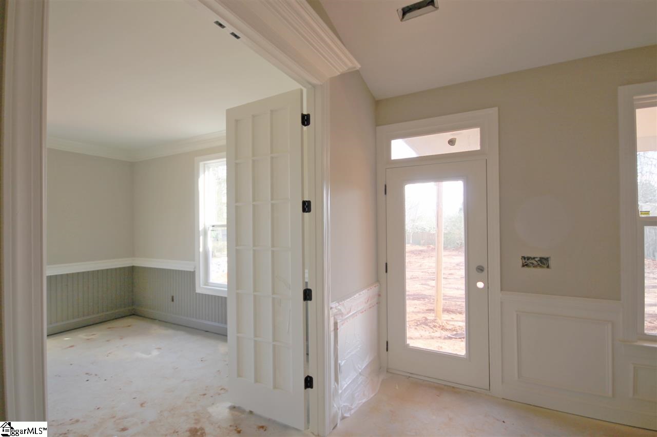 2610 Holiday Road Greer, SC 29651 - Photo 9 of 36