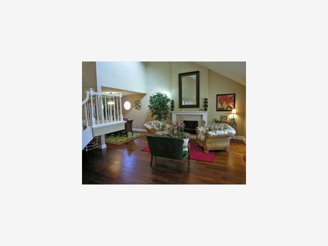 8755 Learnard Way Gilroy, CA 95020 - Photo 3 of 9 Gallery Image 3