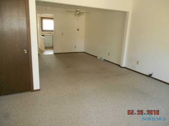 2339 Rockspring Road Toledo, OH 43614 - Photo 9 of 18 Gallery Image 9