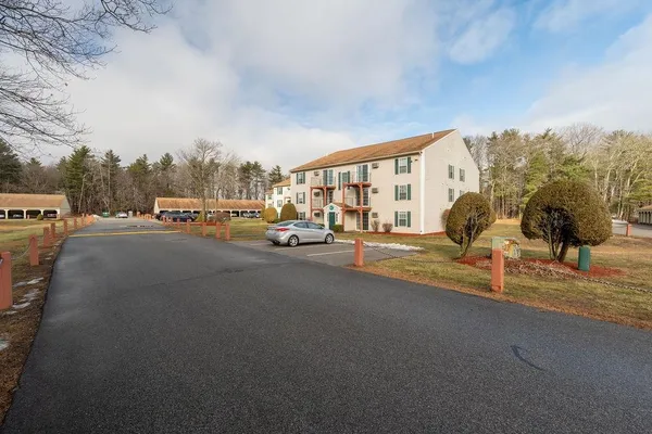 $332,500 | 1703 White Cedar Boulevard, Portsmouth, NH 03801