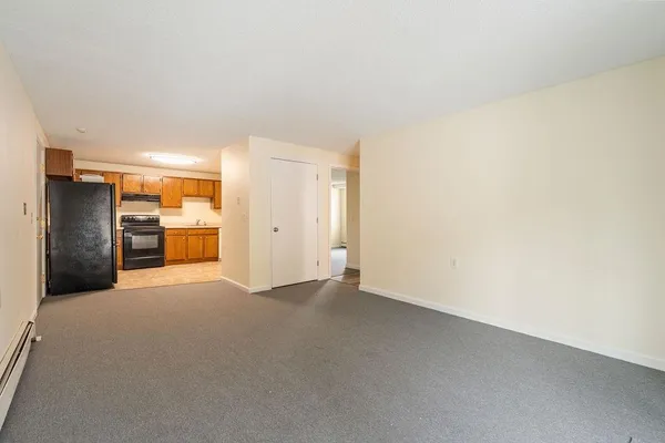 $332,500 | 1703 White Cedar Boulevard, Portsmouth, NH 03801