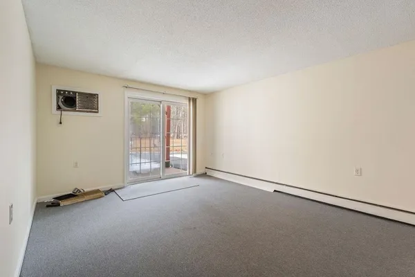 $332,500 | 1703 White Cedar Boulevard, Portsmouth, NH 03801