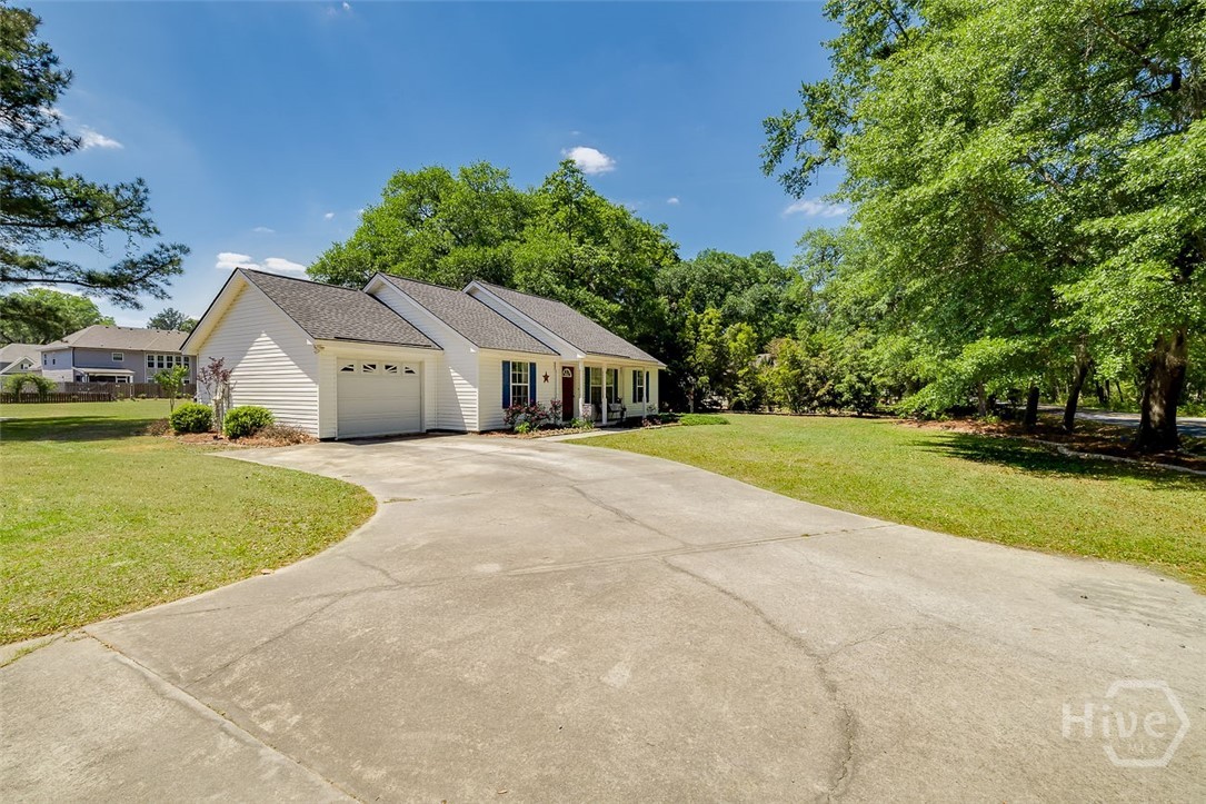 429 Archer Road Guyton, GA 31312 - Photo 3 of 36