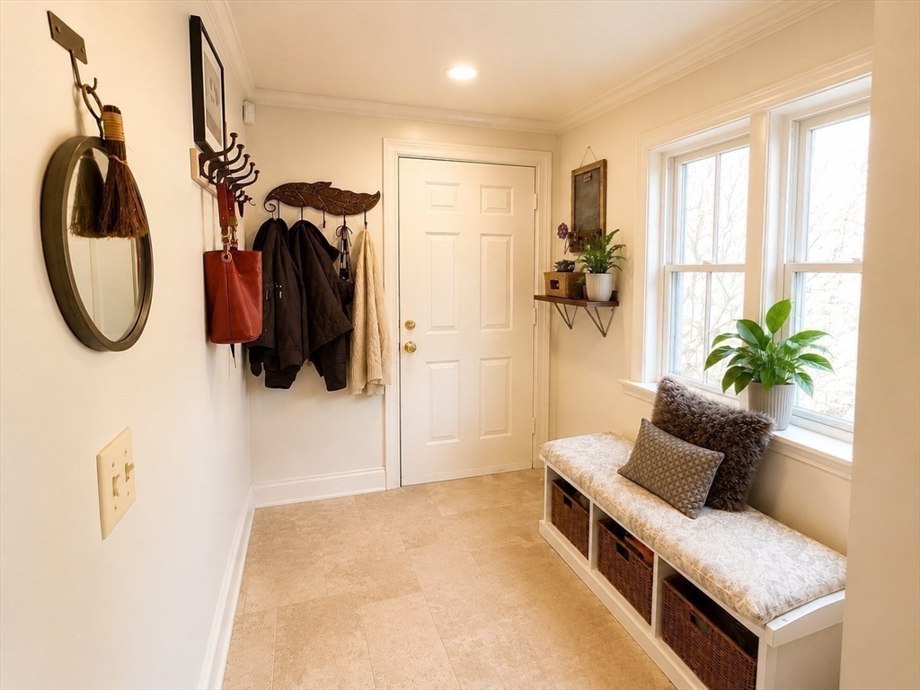 32 Webster Road Lexington, MA 02421 - Photo 8 of 22