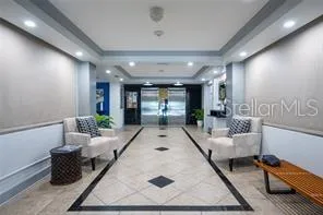 $599,999 | 33 South Gulfstream Avenue, Unit 905, Sarasota, FL 34236