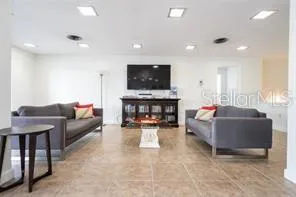 $599,999 | 33 South Gulfstream Avenue, Unit 905, Sarasota, FL 34236