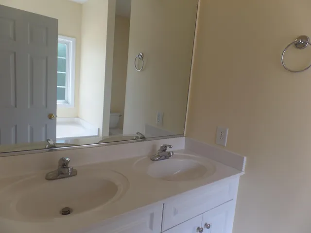 $2,200 | 10 Sawmill Road West, Pinehurst, NC 28374