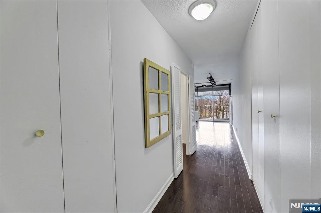 6 Horizon Road, Unit 306 Fort Lee, NJ 07024 - Photo 10 of 34