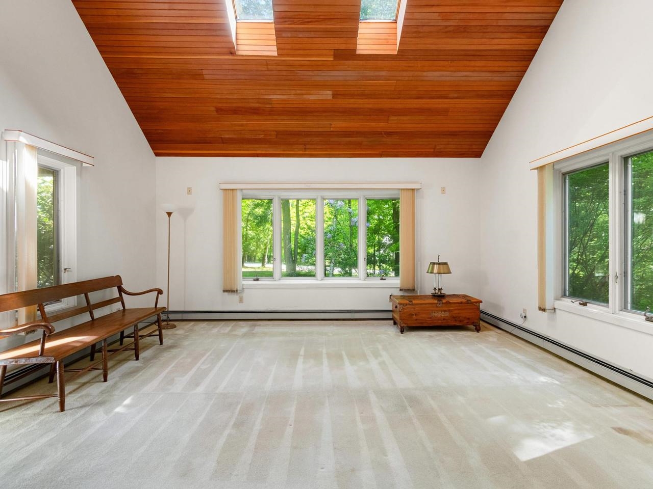 607 Beaver Creek Road Shelburne, VT 05482 - Photo 2 of 53