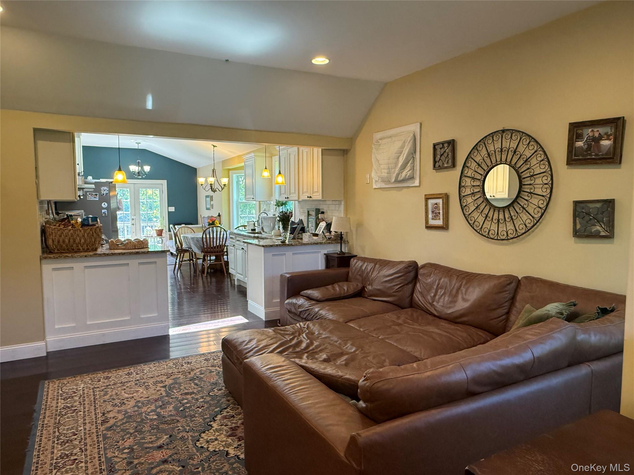 33 Foley Road Warwick, NY 10990 - Photo 8 of 26 Living room enters to the kitchen