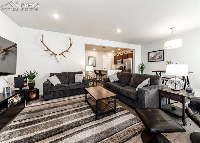 $374,500 | 5477 Passport View, Colorado Springs, CO 80922