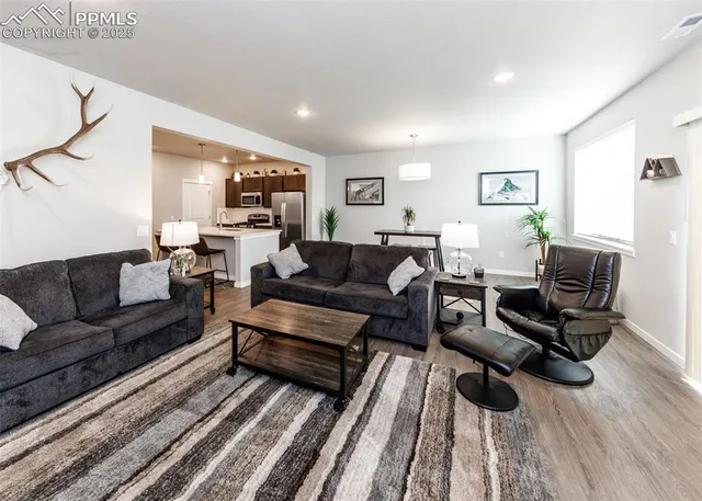 $374,500 | 5477 Passport View, Colorado Springs, CO 80922