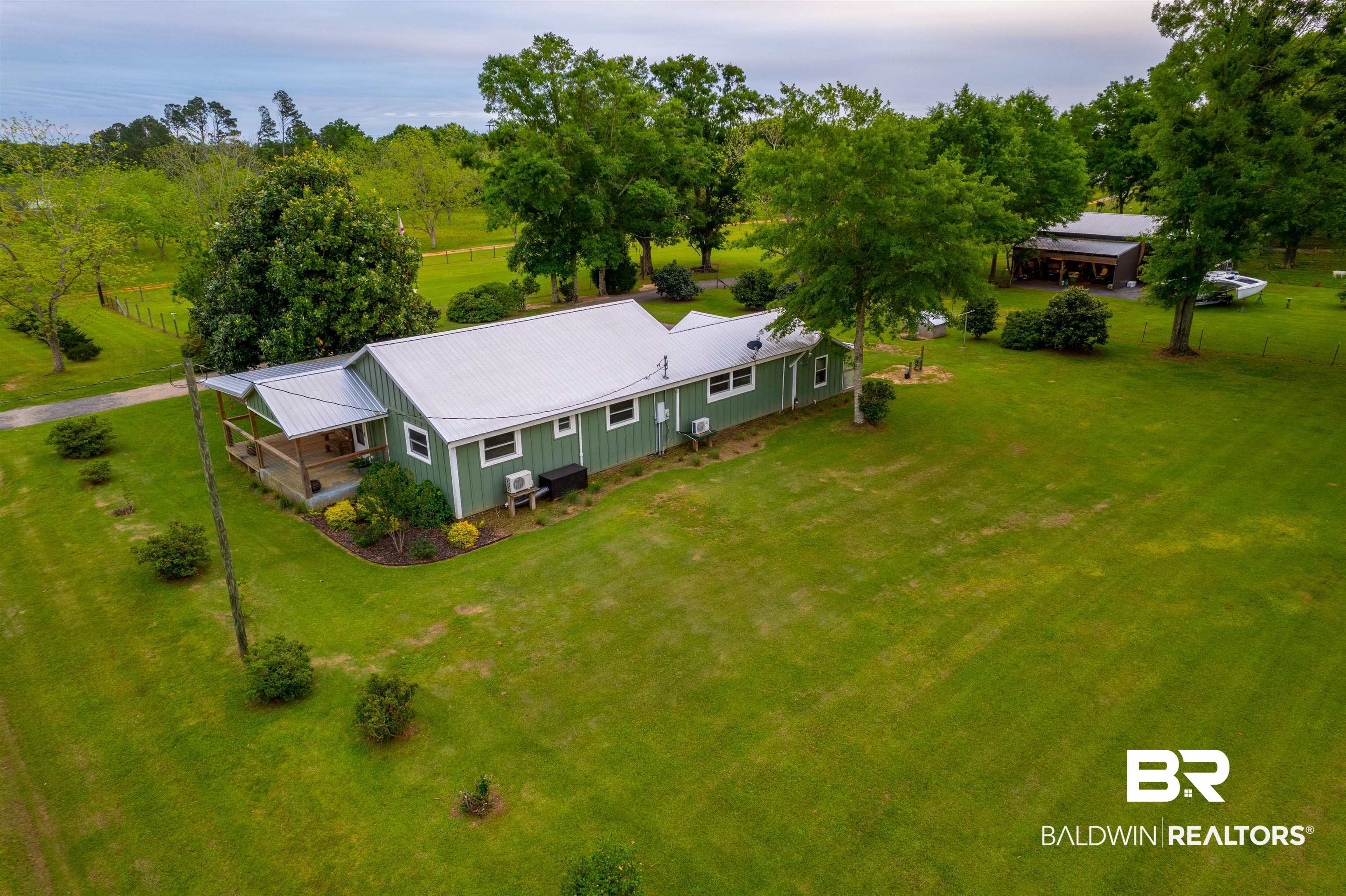15780 Camellia Road Silverhill, AL 36576 - Photo 5 of 34