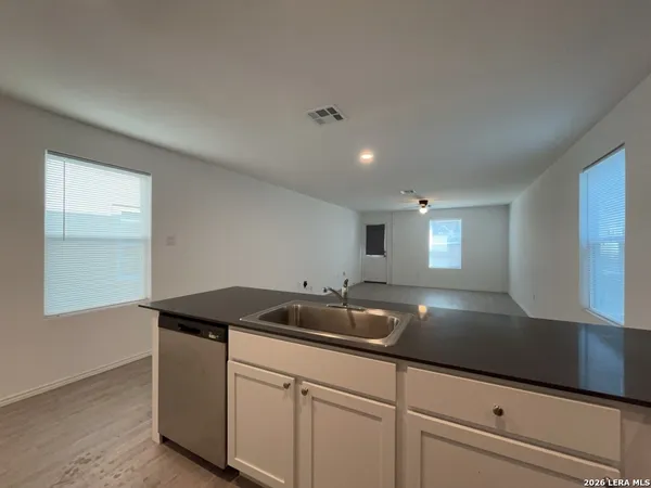 $1,495 | 7630 Aston Cross, San Antonio, TX 78253