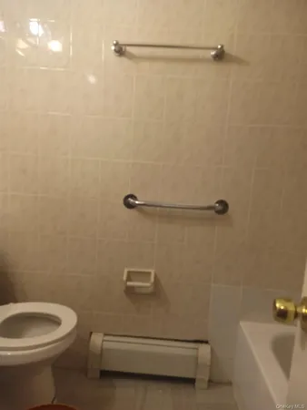 $3,000 | 84-03 A Chapin Parkway, Unit 2 | Jamaica Hills