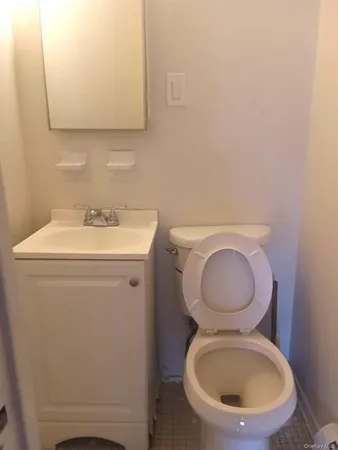 $3,000 | 84-03 A Chapin Parkway, Unit 2 | Jamaica Hills