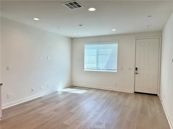 $3,100 | 4231 South Hollyhock Paseo, Unit 76, Ontario, CA 91761