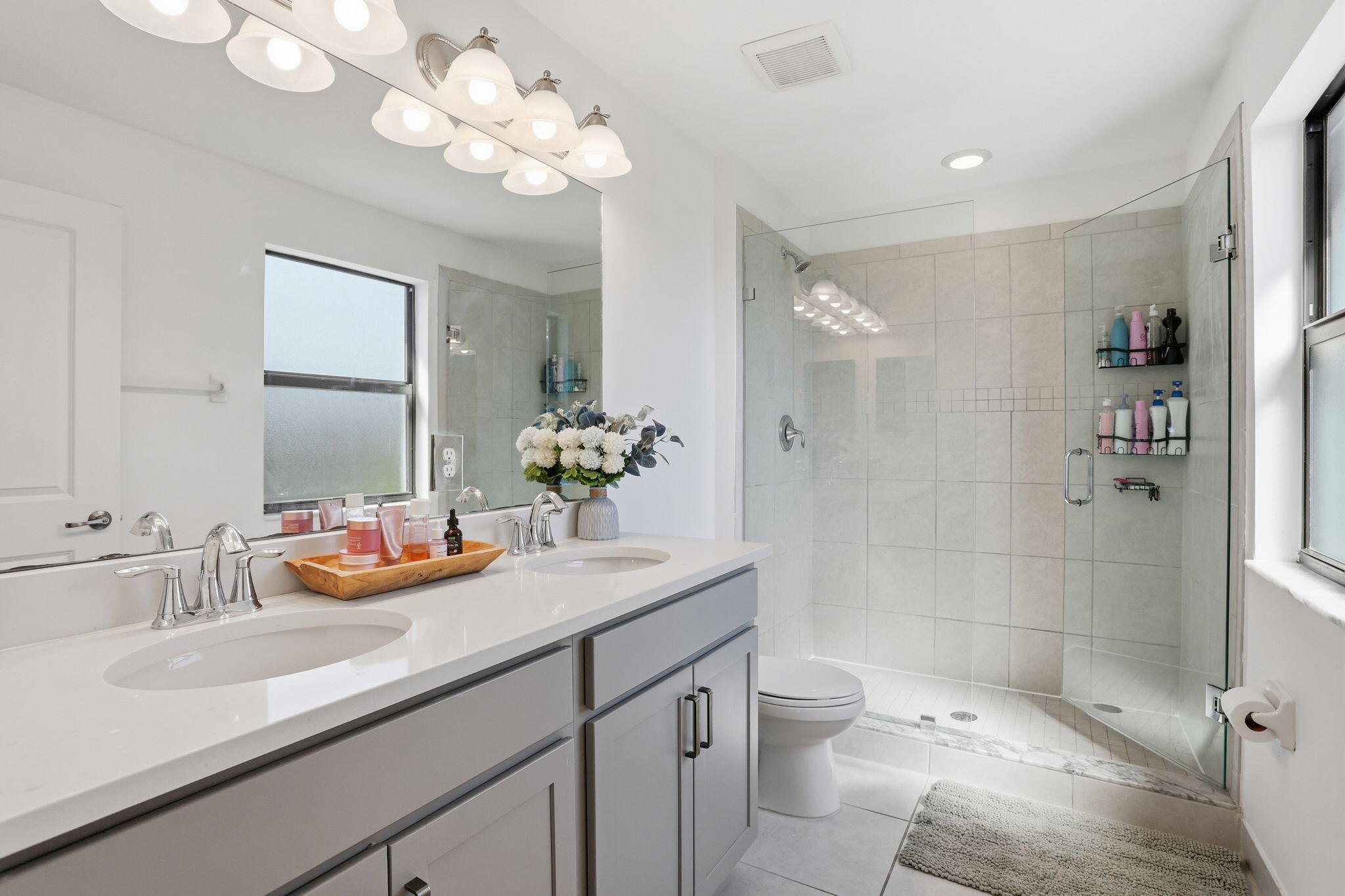 224 Northwest 36th Avenue Pompano Beach, FL 33069 - Photo 24 of 52 Primary Bathroom