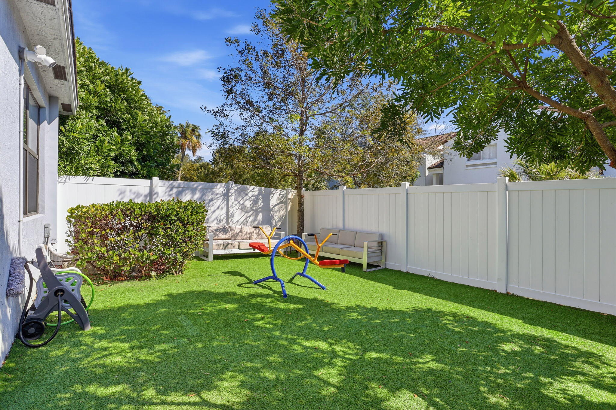 224 Northwest 36th Avenue Pompano Beach, FL 33069 - Photo 35 of 52 New Premium Turf