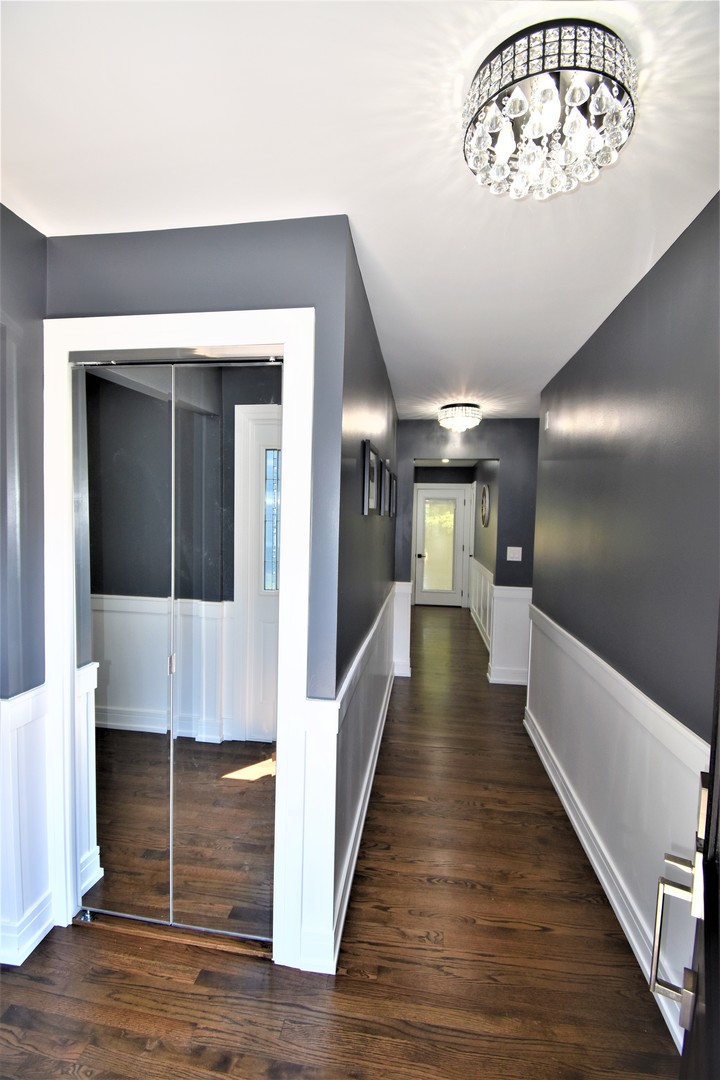 500 South Wilke Road Palatine, IL 60074 - Photo 7 of 55