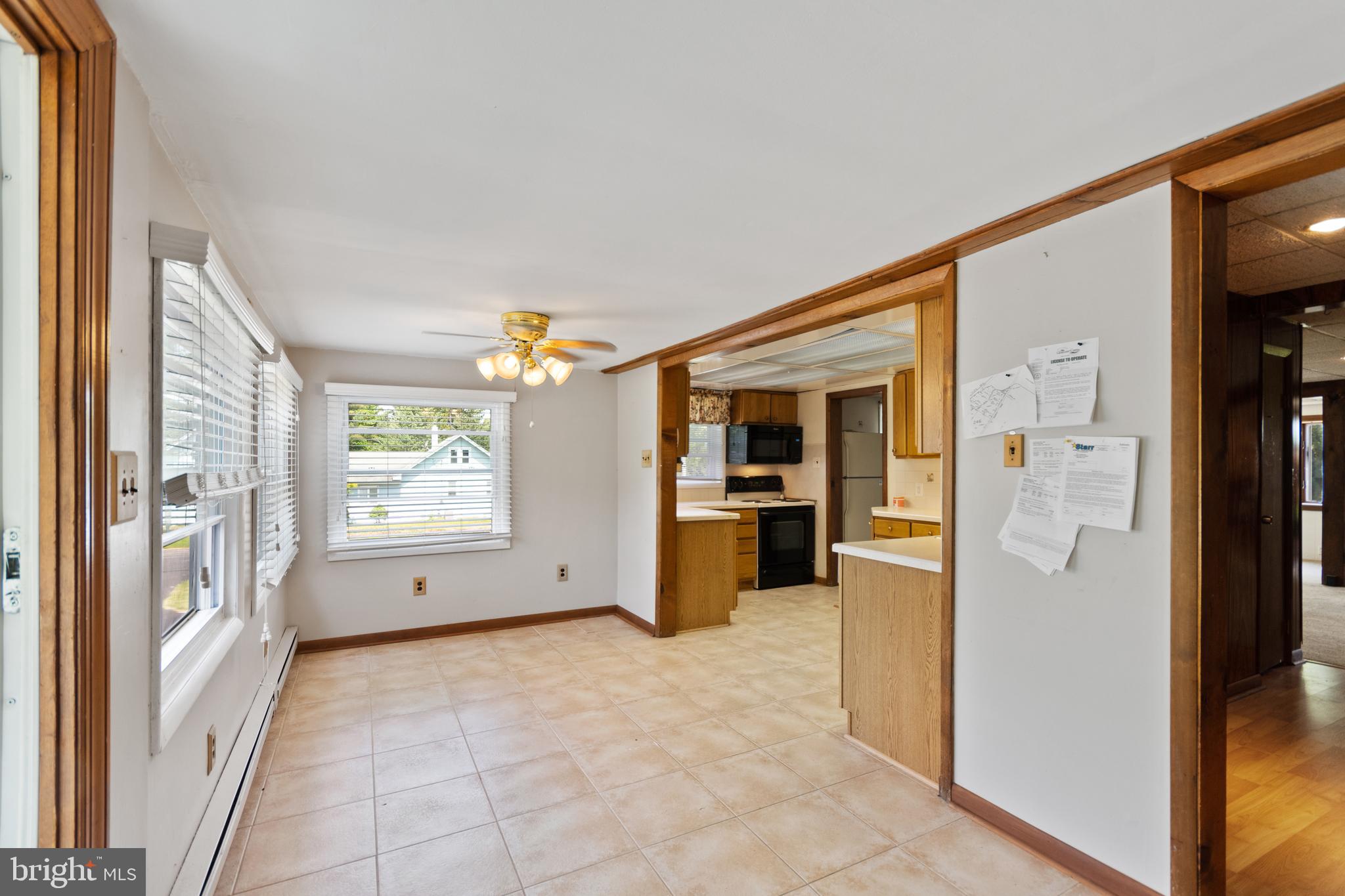560 Church Road Sewell, NJ 08080 - Photo 18 of 38 Greatroom/ Breakfast room in Kitchen