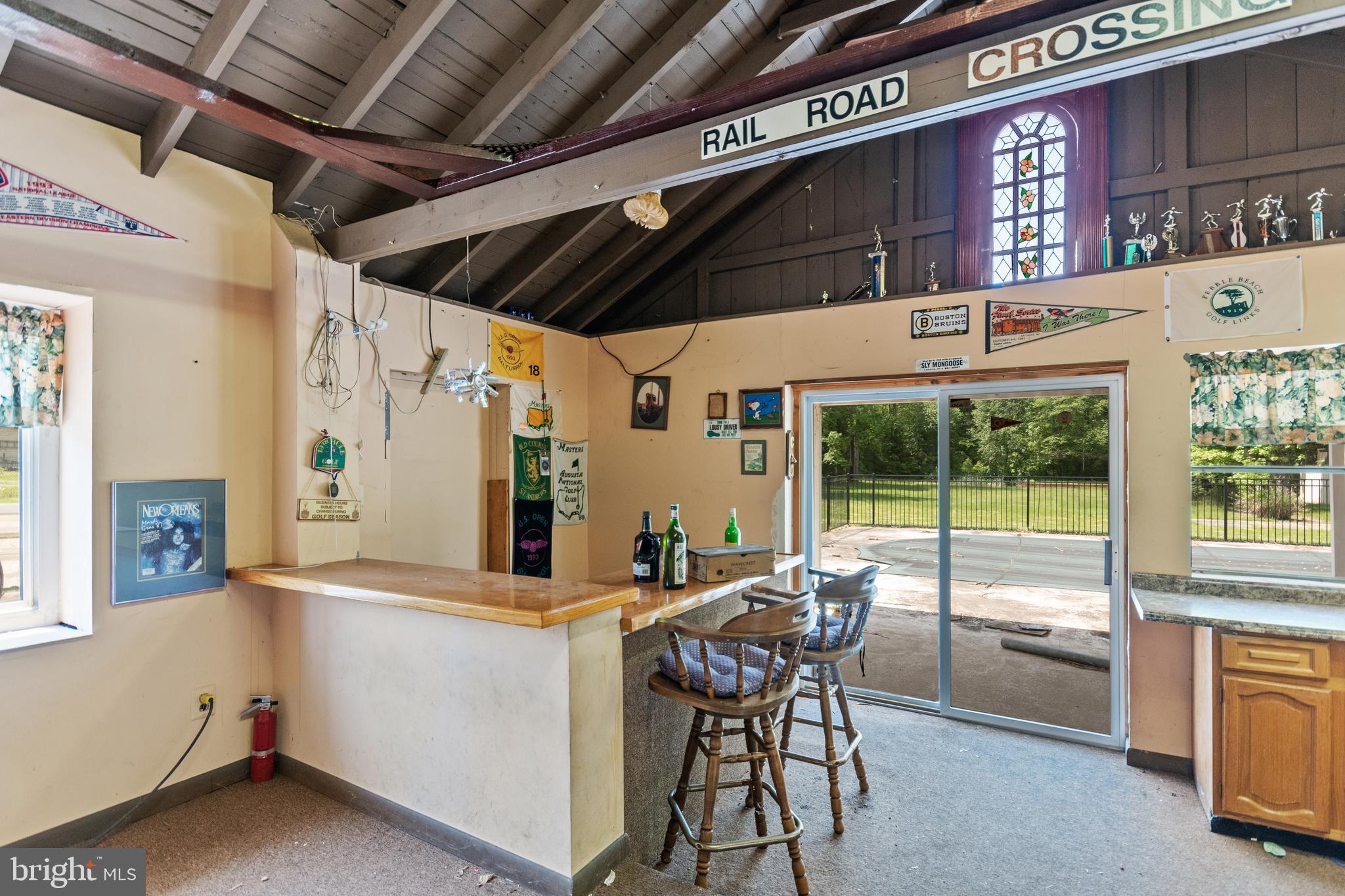 560 Church Road Sewell, NJ 08080 - Photo 35 of 38 Snack /dining nook in Pool House