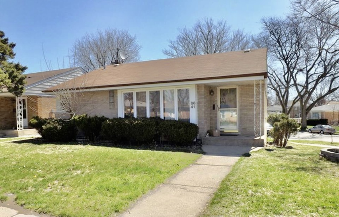 8641 Gross Point Road Skokie, IL 60077 - Photo 1 of 12 Gallery Image 1