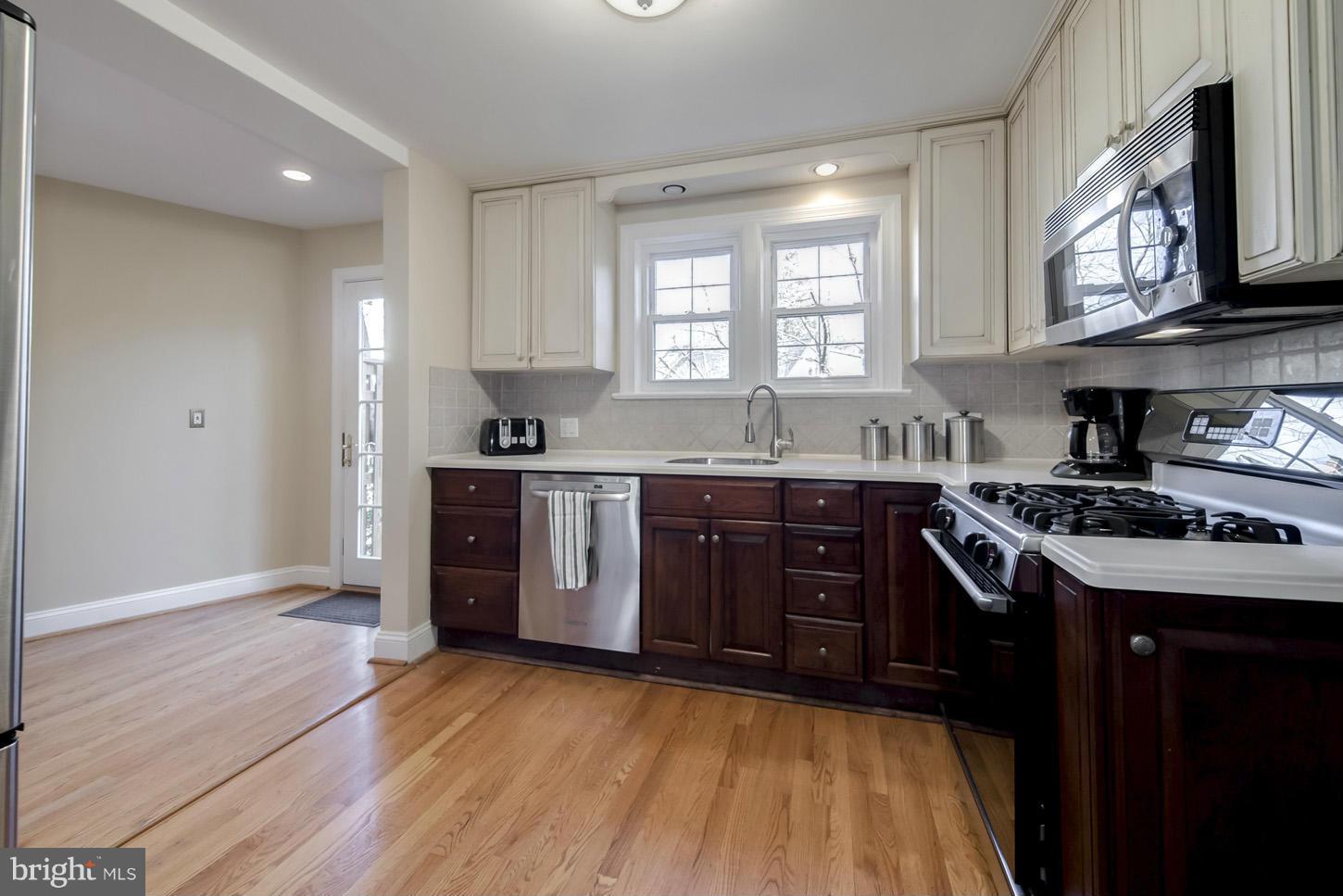 5353 Reno Road Northwest Washington, DC 20015 - Photo 6 of 21 Kitchen