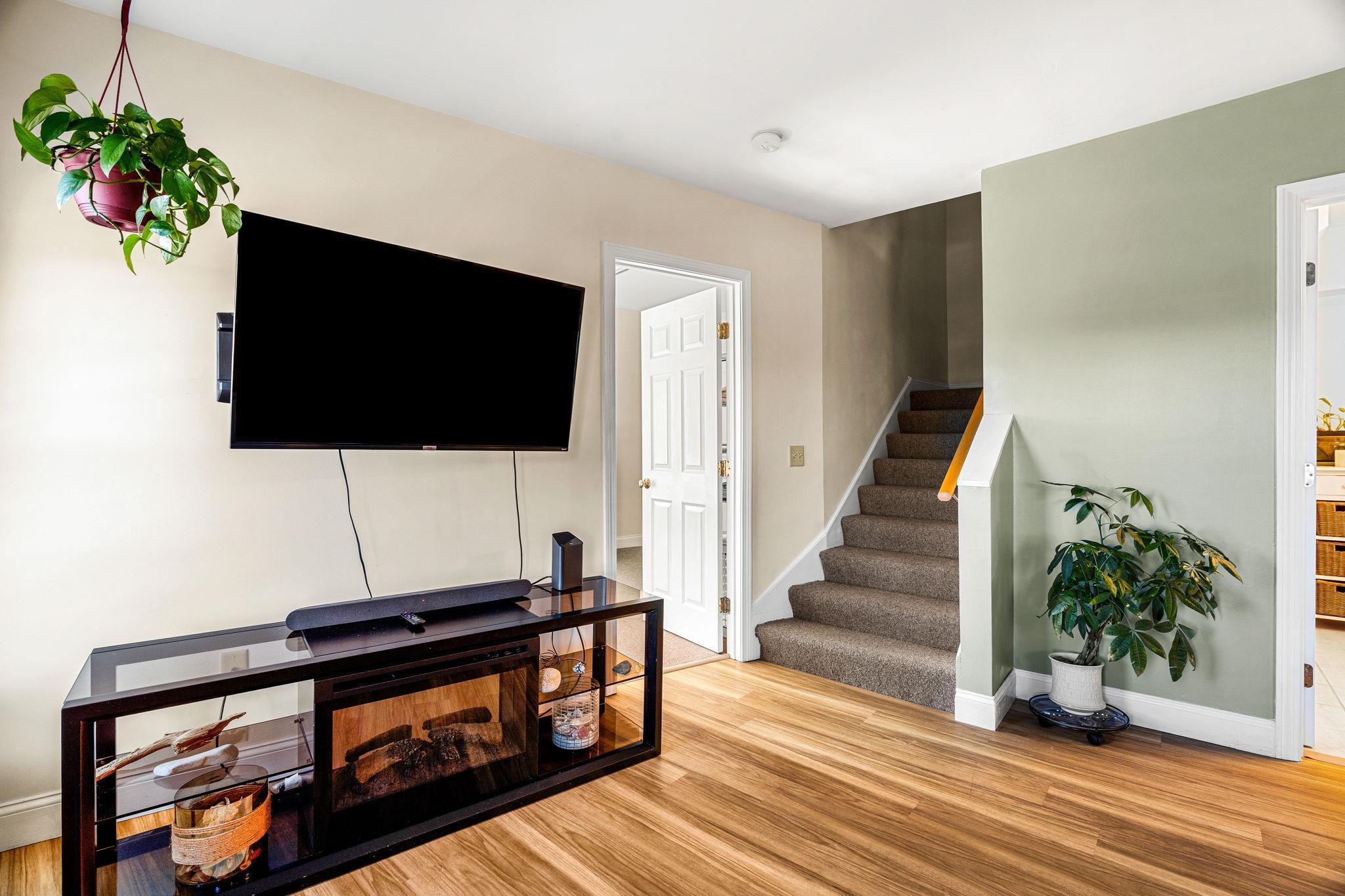 282 Central Avenue, Unit 10 Dover, NH 03820 - Photo 11 of 21