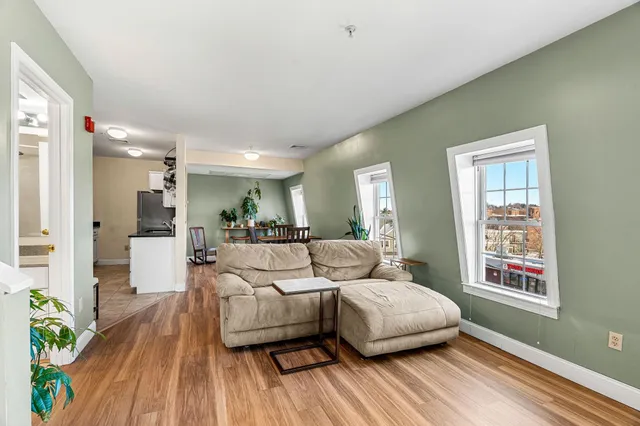 $375,000 | 282 Central Avenue, Unit 10, Dover, NH 03820