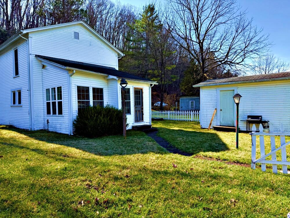 12636 Cass Road Cass, WV 24927 - Photo 29 of 31 rear