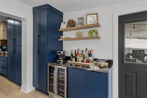 $809,900 | 6619 Blue Heron Drive South, St. Petersburg, FL 33707