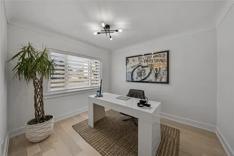 $809,900 | 6619 Blue Heron Drive South, St. Petersburg, FL 33707