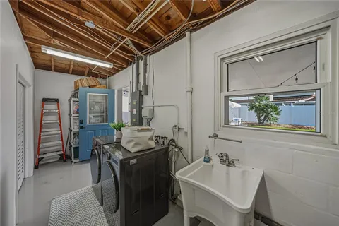 $809,900 | 6619 Blue Heron Drive South, St. Petersburg, FL 33707