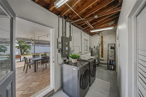 $809,900 | 6619 Blue Heron Drive South, St. Petersburg, FL 33707